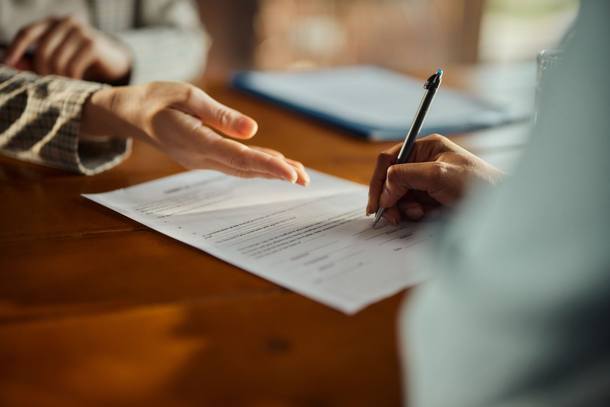 Elaboração de Contratos: Proteja Seus Negócios com Segurança Jurídica - Fascini e Nicolau Advocacia - Jandaia do Sul